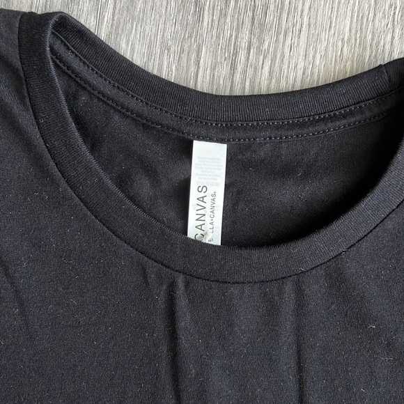 Delaware Graphic Tee - Picture 3 of 5